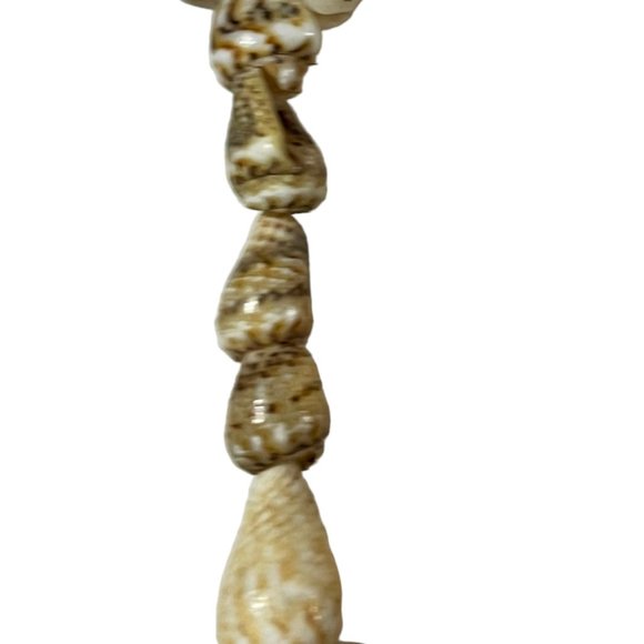 Vintage Cowrie Shell Clusters Necklace - Picture 5 of 7
